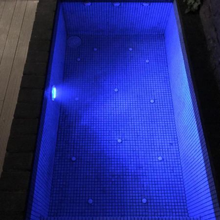 Pequeno Alojamiento Con Mini Piscina - No Climatizada Valence Extérieur photo